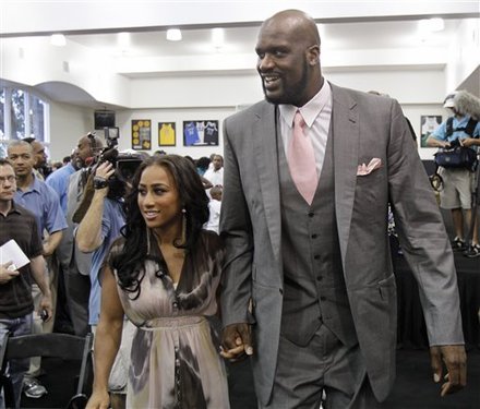 活塞全场24次失误葬送好局，本赛季首次连败&杯赛出局（24次失误毁掉胜机，活塞本季首遭连败并无缘杯赛）