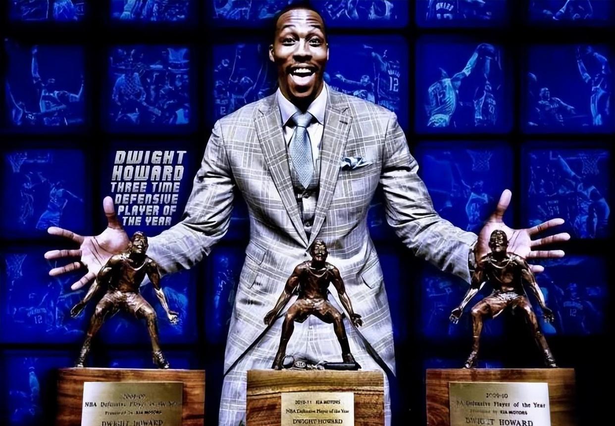 哈萨克斯坦足球超级联赛：13座城市的14支球队（哈萨克超联赛：14支球队分布在13座城市）