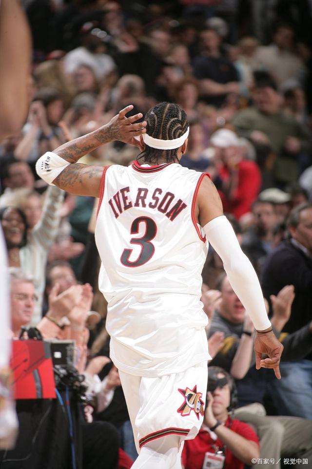 NBA历史第六人！杜兰特达成3万分5000板5000助里程碑（杜兰特成为NBA史上第六位达成3万分+5000篮板+5000助攻的球员）