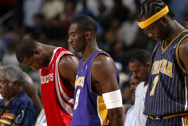 球星全场节奏掌控大师级表现（巨星全场主导节奏尽显大师风范）