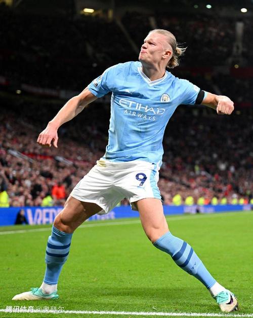 邮报：顺应英超形势，利兹今夏引援注重身体对抗和定位球能力（邮报：迎合英超趋势，利兹今夏引援重在增强对抗与定位球实力）