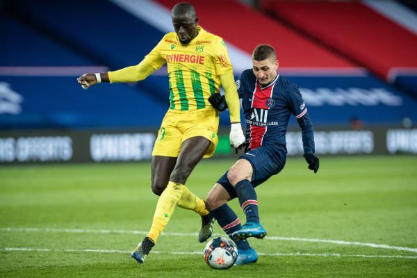 立足防守！克林根3中1拿到3分10板3助1断3帽（防守见长！克林根3投1中，贡献3分10篮板3助攻1抢断3盖帽）