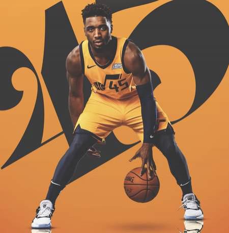 门将看呆：这也能进？（门将当场傻眼：这球也能进？）