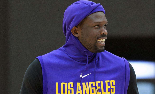 英超夺冠赔率更新：维拉冲至并列第三，阿森纳稳居第一（英超冠军赔率最新榜：阿森纳稳居榜首，维拉跃升至并列第三）