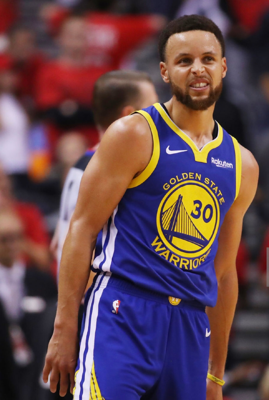 效率不高！米勒19中5拿到17分5板5助1断1帽 5失误（手感欠佳！米勒19投5中拿下17分5板5助1断1帽并有5次失误）