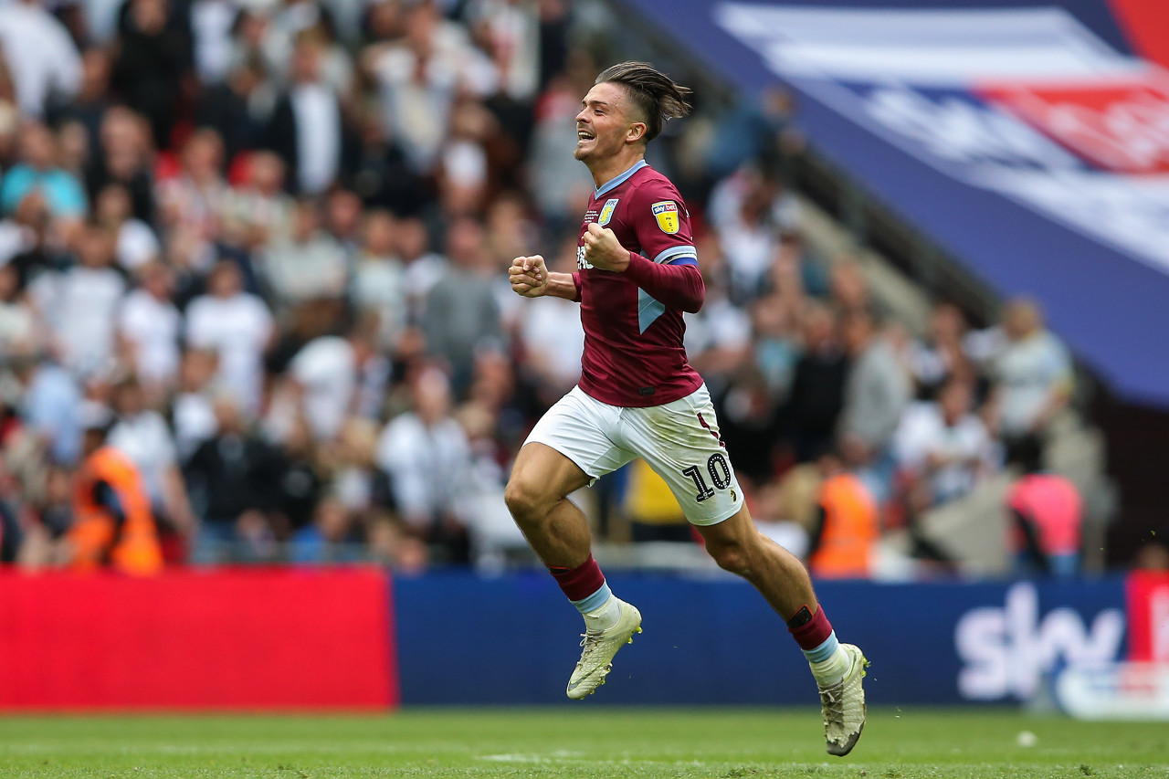 阿森纳欧冠小组／联赛阶段取得10连胜，仅次于拜仁和利物浦（阿森纳在欧冠小组赛与联赛中豪取十连胜，仅逊拜仁与利物浦）