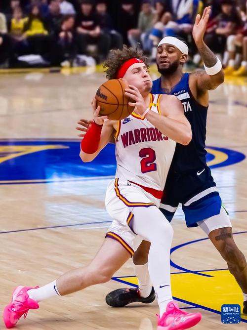 流浪者换帅后首战0-3惨败+欧联0分垫底！新帅罗尔赛后向球迷道歉（流浪者换帅首秀0-3失利、欧联仍零分垫底，罗尔赛后向球迷致歉）